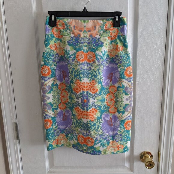 Antonio Melani Floral Pencil Skirt Sz 2 - Picture 1 of 7